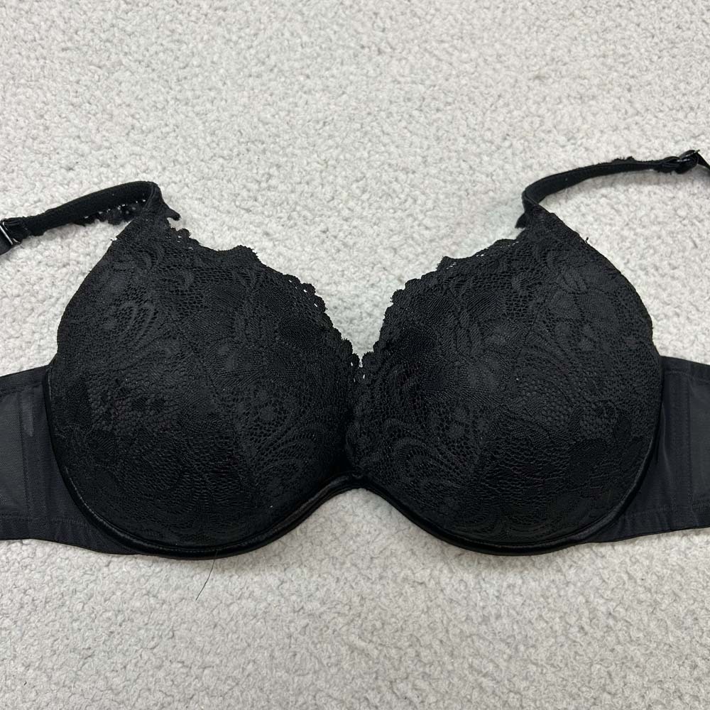 Cacique Bra 42B Underwire Bra Plunge Bra Black Lace Lane Bryant